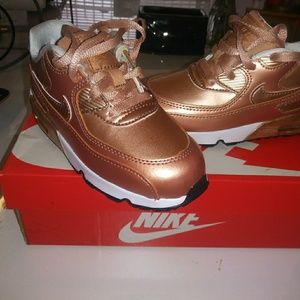 Girls Nike air max (size 9c)